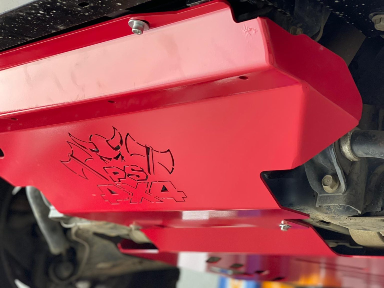 Nissan Navara D40 Bash Plate 4MM Steel Red Under Carriage Protection