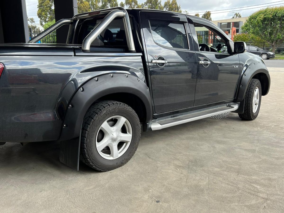 Black Jungle Fender Flares To Suit Isuzu Dmax DMAX 2012 2016 PS4X4